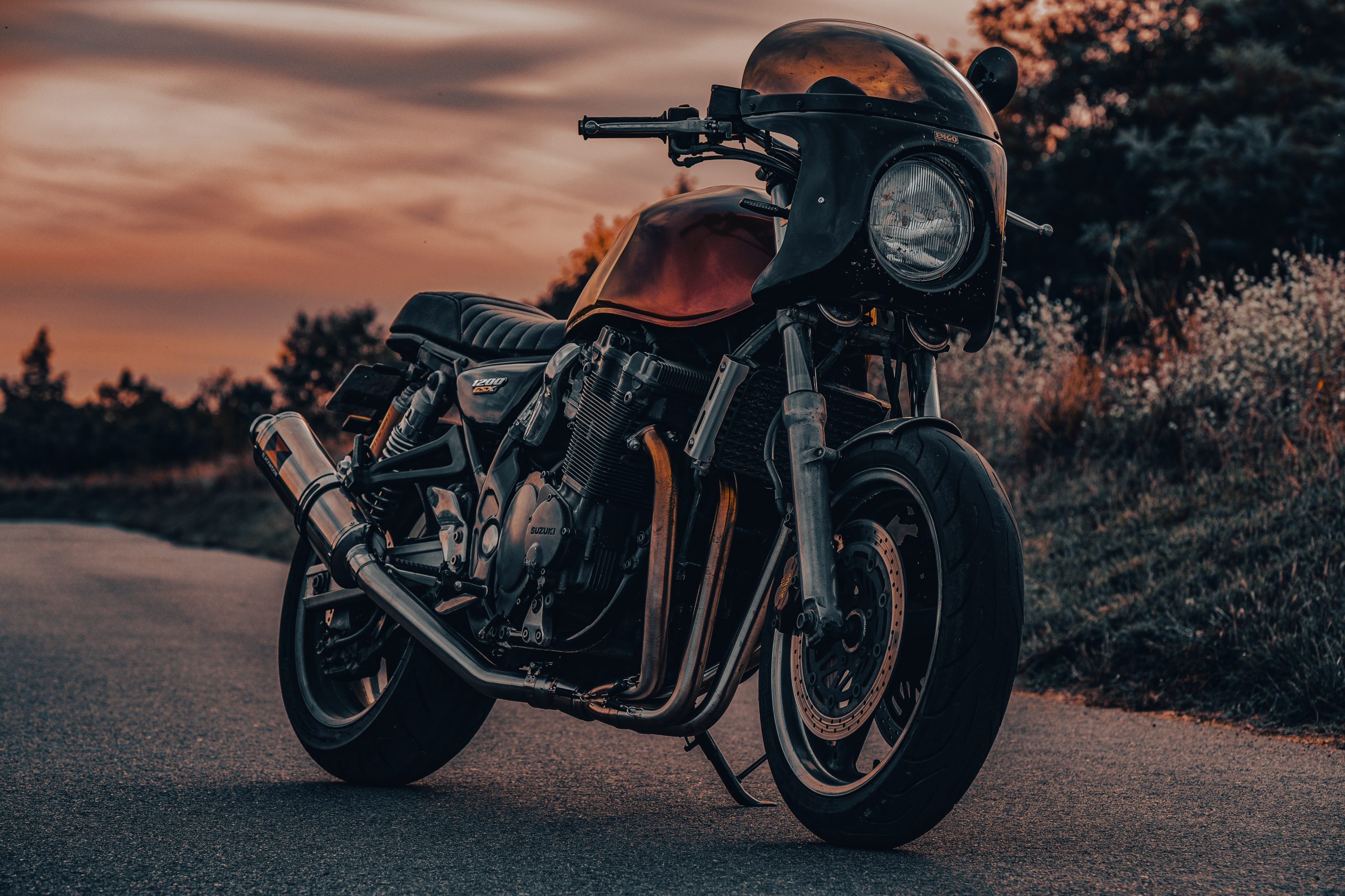 Photographie moto café racer – McBluesik – style cinématographique20