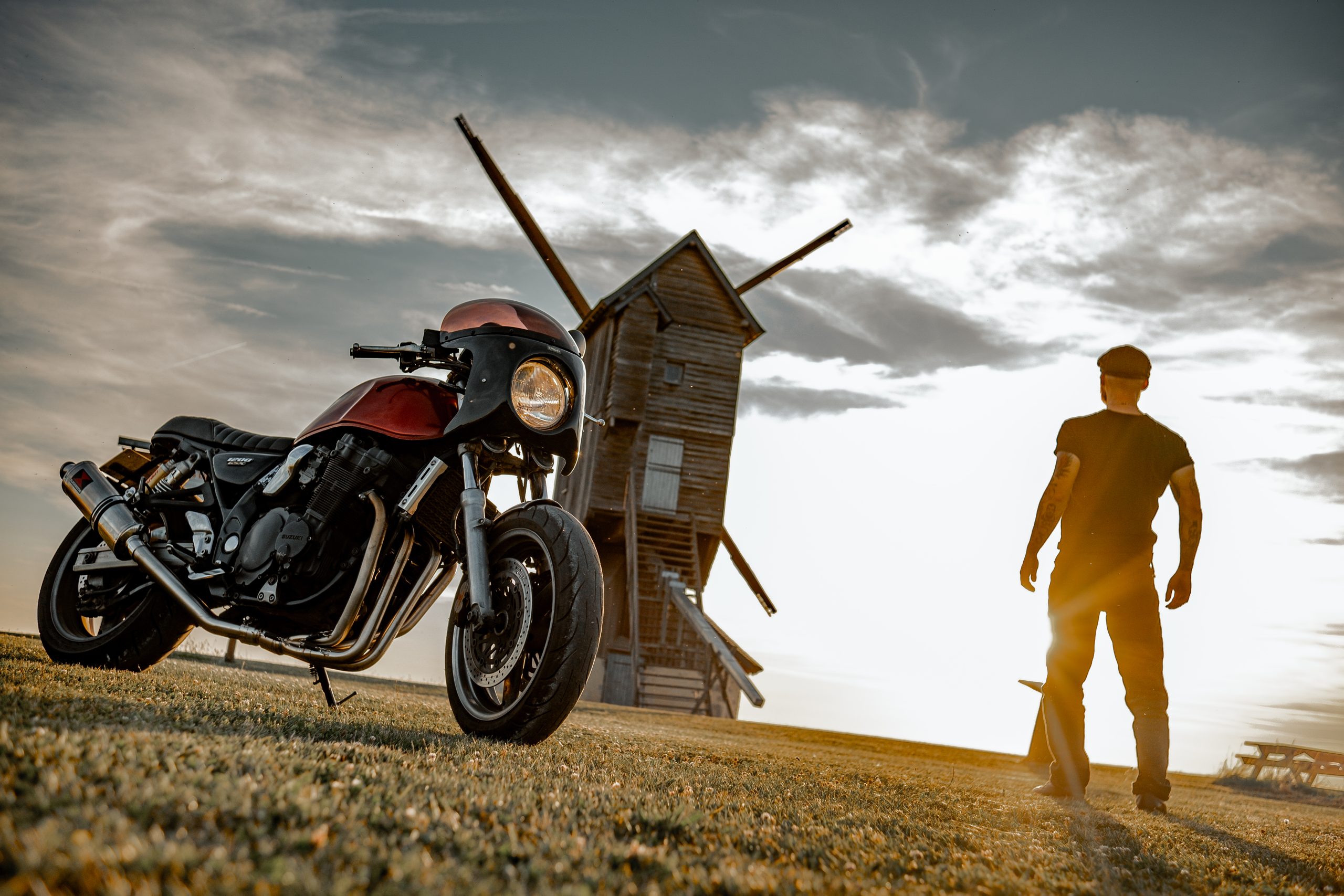 Photographie moto café racer – McBluesik – style cinématographique22